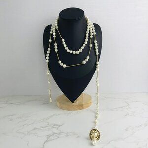 NWT Vivienne Westwood Irregular Three Row Pearl Bas Relief Choker in gold